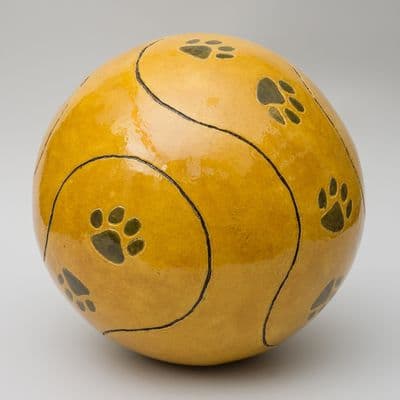 Grote keramische bol met pootafdrukken